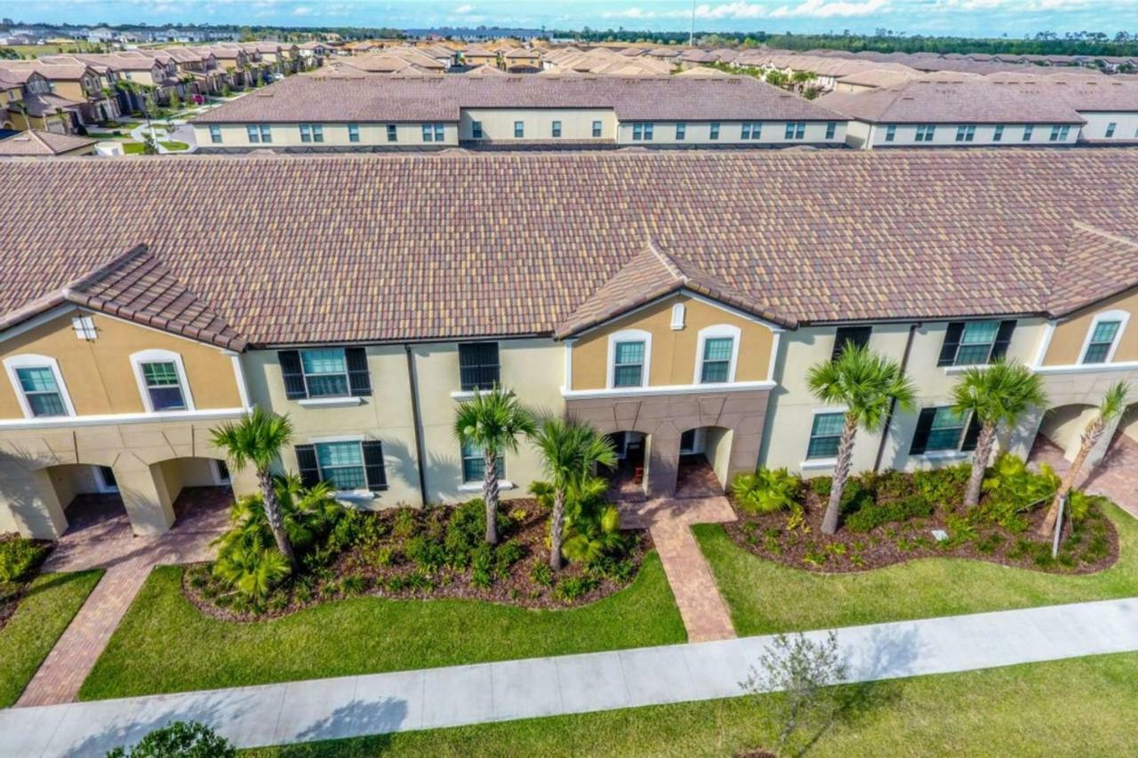 Luxurious Vacation Townhome With Private Pool At Windsor At Westside Ww8948 Kissimmee Exterior photo